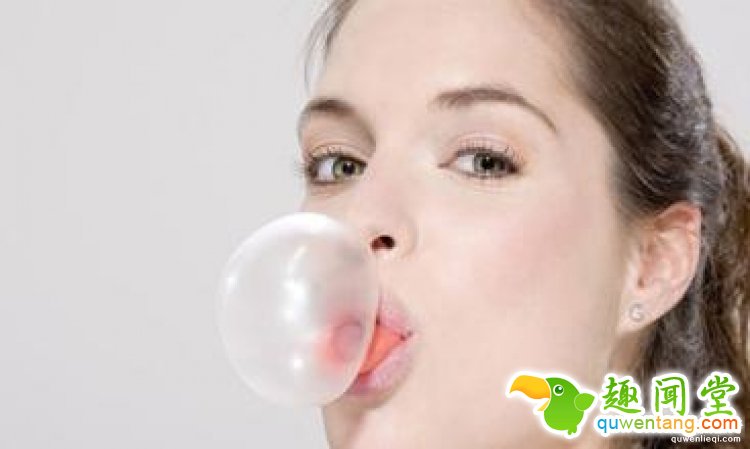 【真相帝】那些年不小心吞下的口香糖,真的会一直粘在你的肠子上吗?