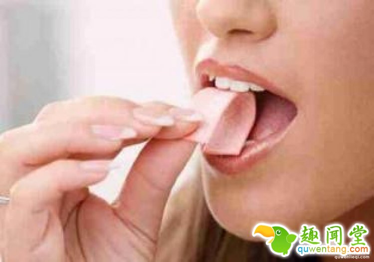 【真相帝】那些年不小心吞下的口香糖,真的会一直粘在你的肠子上吗?