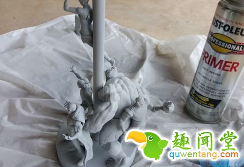 他在家里找出了旧玩具跟旧灯,接着光看到第3步时…《复仇者》迷都会嫉妒到哭!图片