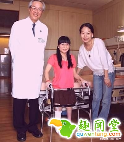 每10万人就有1人可能「只能像动物一样在地上爬」,努力用双脚走路的样子令人心疼...
