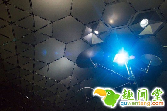 纽约用科技引阳光入地底，地下花园不再是梦
