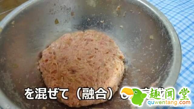 亲手做出《游戏王》里的汉堡怪物 出乎意料的好吃!