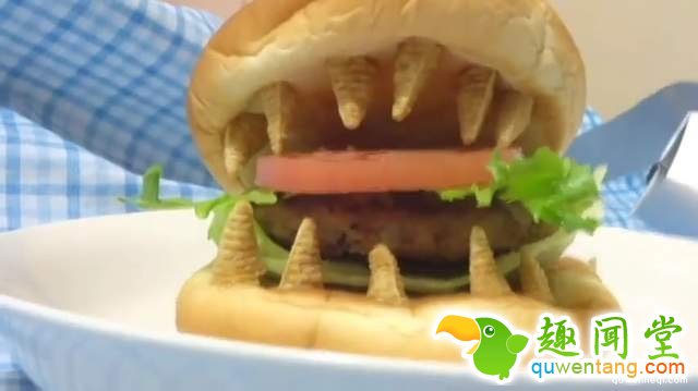 亲手做出《游戏王》里的汉堡怪物 出乎意料的好吃！