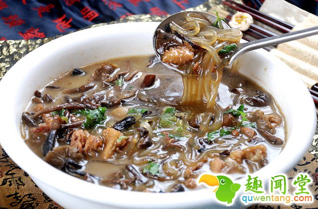 小鸡炖蘑菇 - 舌尖上的中国,东北菜,美食图片,家常菜,食谱,特色小吃