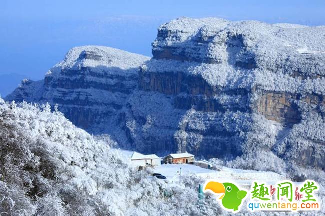 远眺雪景。肖洪波 摄